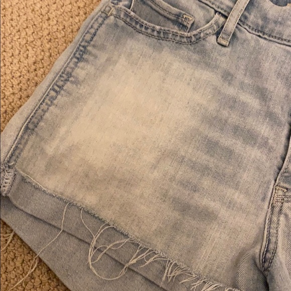 Jean shorts- light wash - Picture 3 of 3